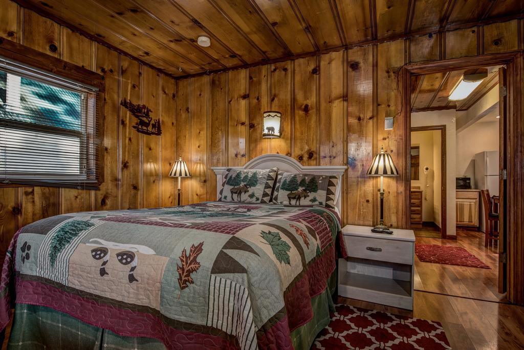 Doc'S Cottages South Lake Tahoe Стейтлайн Екстериор снимка