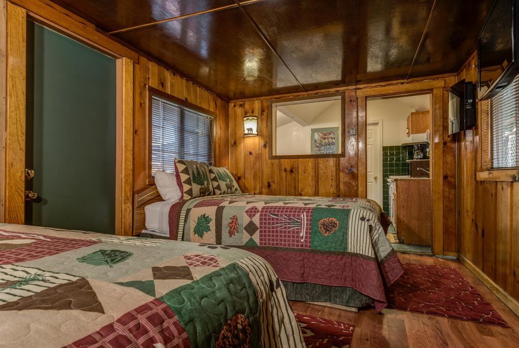 Doc'S Cottages South Lake Tahoe Стейтлайн Екстериор снимка