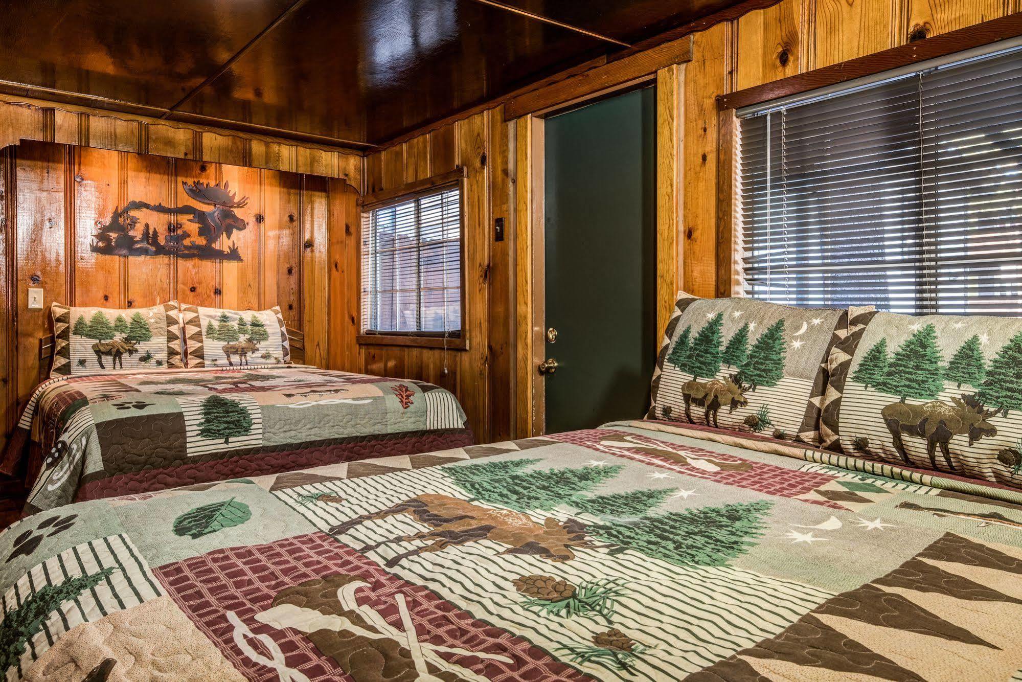 Doc'S Cottages South Lake Tahoe Стейтлайн Екстериор снимка